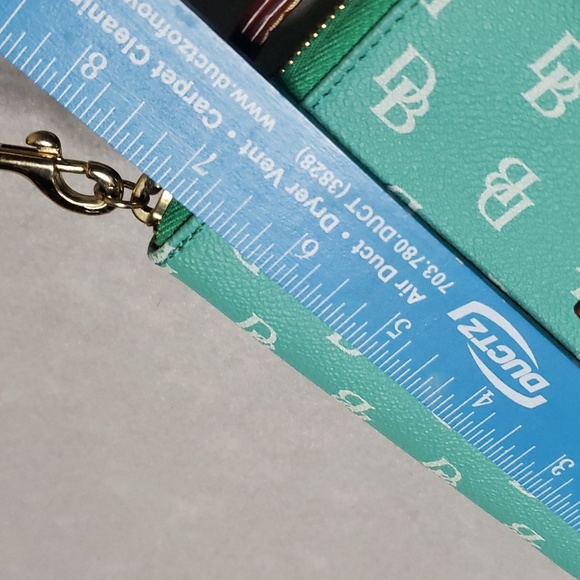 Dooney & Bourke Gretta Seafoam Large Zip Around Wristlet Wallet Like New Rare - Picture 10 of 10